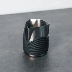 WPM KIMERA Tri-Spout Handleless Espresso Steaming Milk Frothing Pitcher | Stainless Steel | Milk Jug & Barista Tool for Cappuccino & Latte, Amateurs, Professionals & Coffee Lover, 500 ML